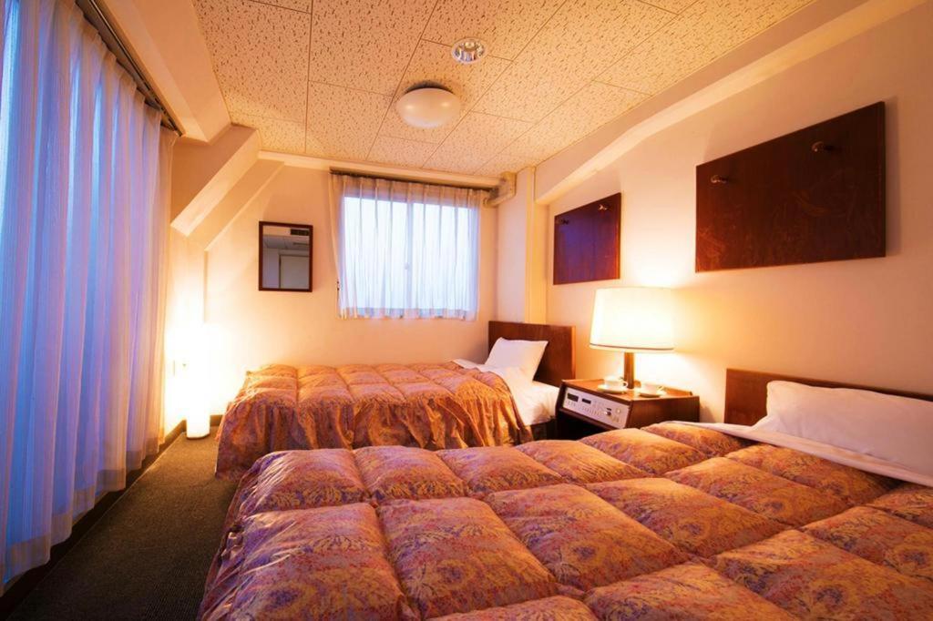 Hotel Town Honmachi Kōchi Exteriör bild
